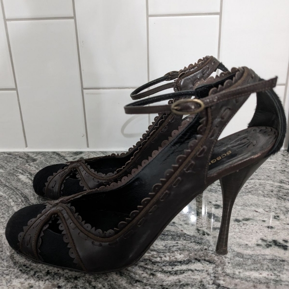 BCBGMaxAzria Caldea Leather Pump - Picture 4 of 8